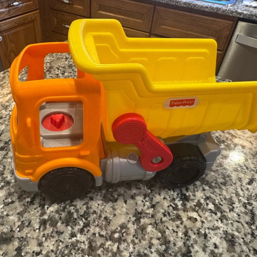 Fisher-Price little people Mae’s noises Yellow and Orange Dump Truck Toy - Picture 1 of 2